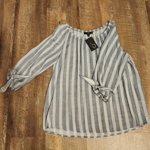 Off Shoulder Striped Top White & Gray Medium NWT